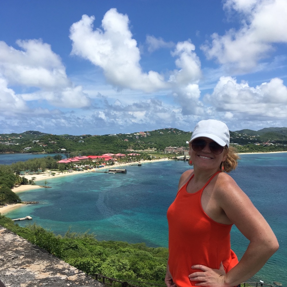 Meet your Posher, Caitlin